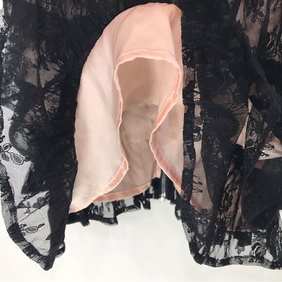 Twenty One 2000's Black Lace Romantic Ruffle Bustier Camisole Retro Tank Blouse - Picture 14 of 16